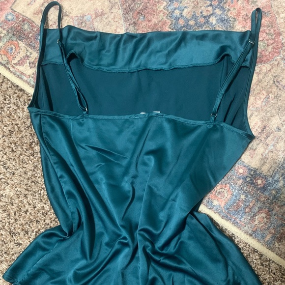 Andthewhy emerald tank - Picture 2 of 3